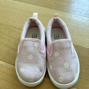 Gap pink floral slip on toddler sneakers